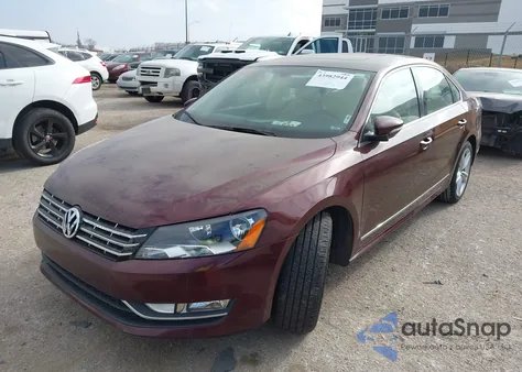 2012 Volkswagen Passat 2.0L Tdi Sel Premium z USA, uszkodzony, nr VIN 1VWCN7A3XCC080682